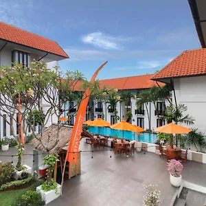 Harris Kuta Tuban Bali Отель Кута